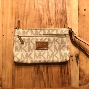 Michael Kors Wristlet